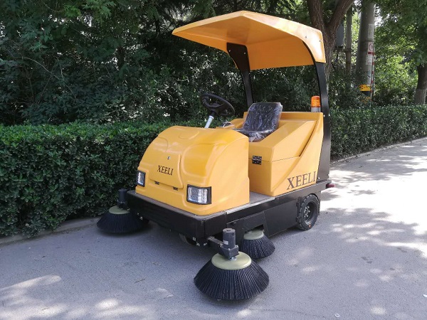 環(huán)衛(wèi)車(chē)